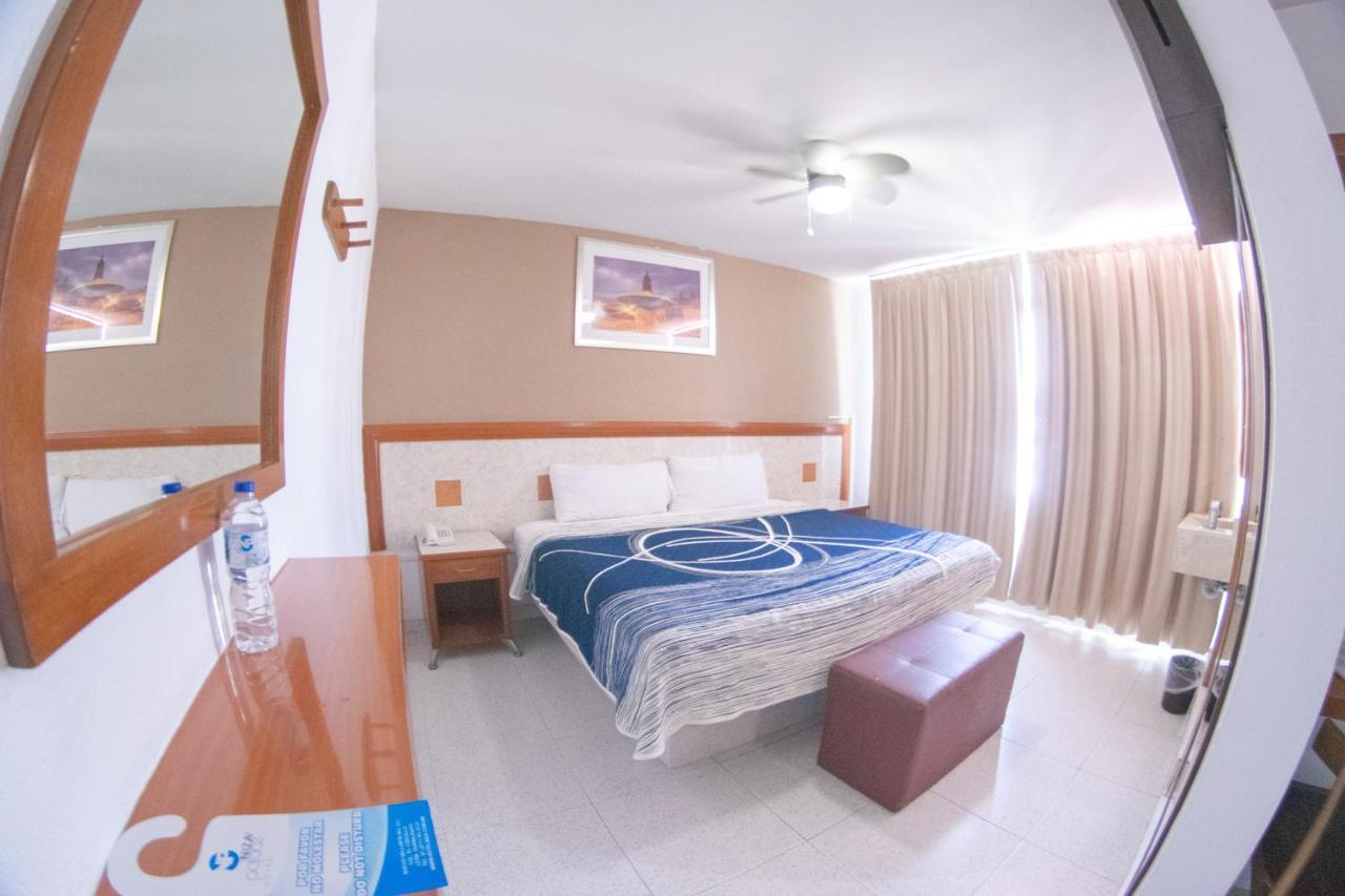 Hotel Niza Zona Piel León Dış mekan fotoğraf