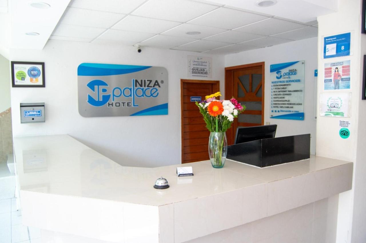 Hotel Niza Zona Piel León Dış mekan fotoğraf